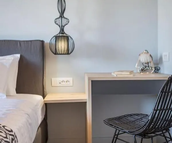 Vila King Side Makriotika